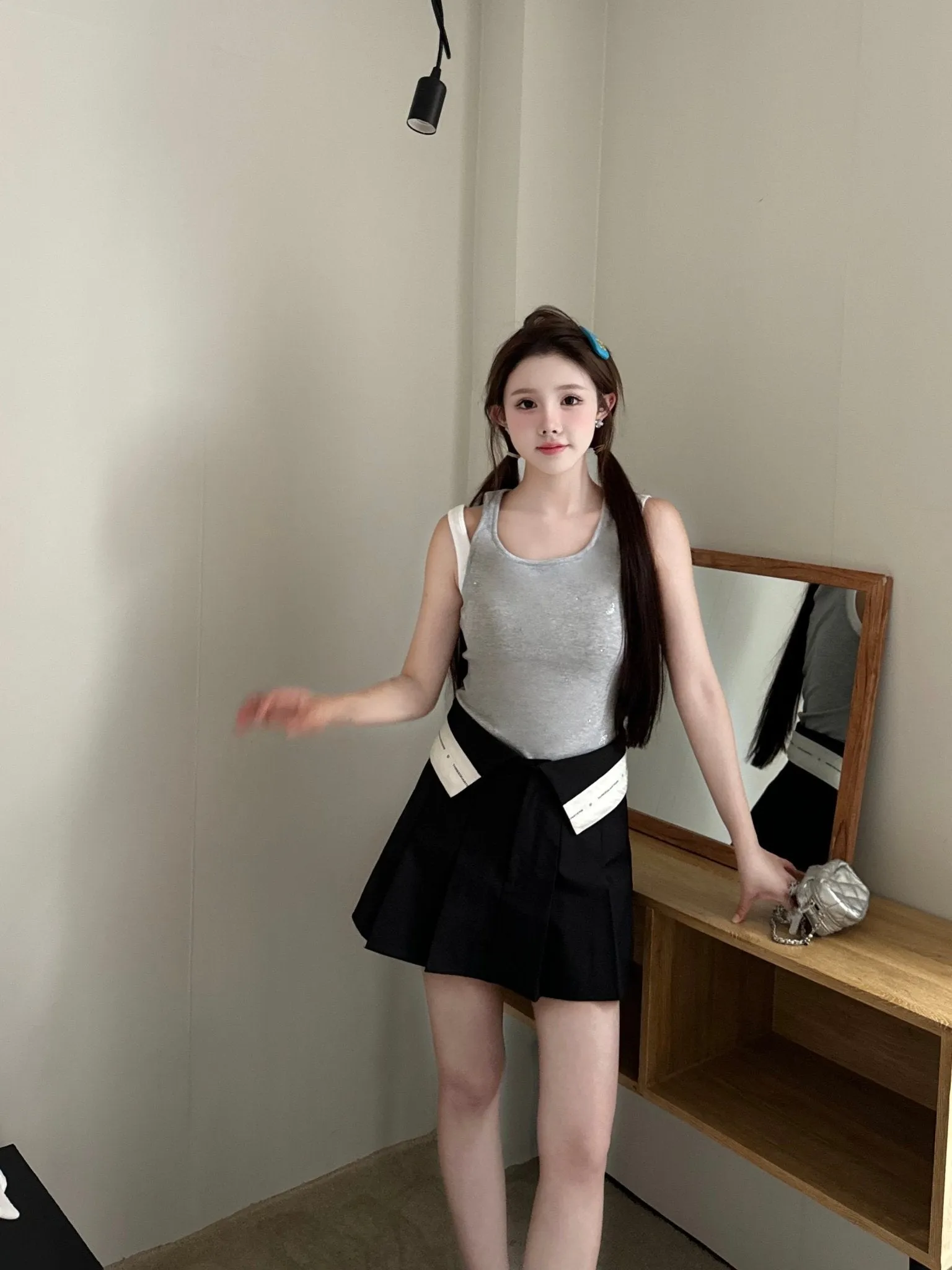 Black With White Webbing Flap Head Rose Scented Pleated Skirt