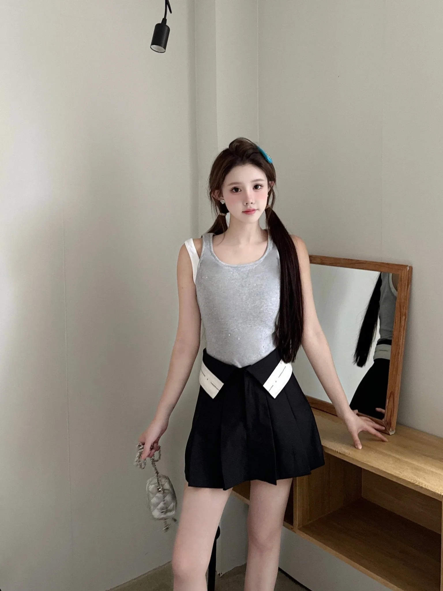Black With White Webbing Flap Head Rose Scented Pleated Skirt