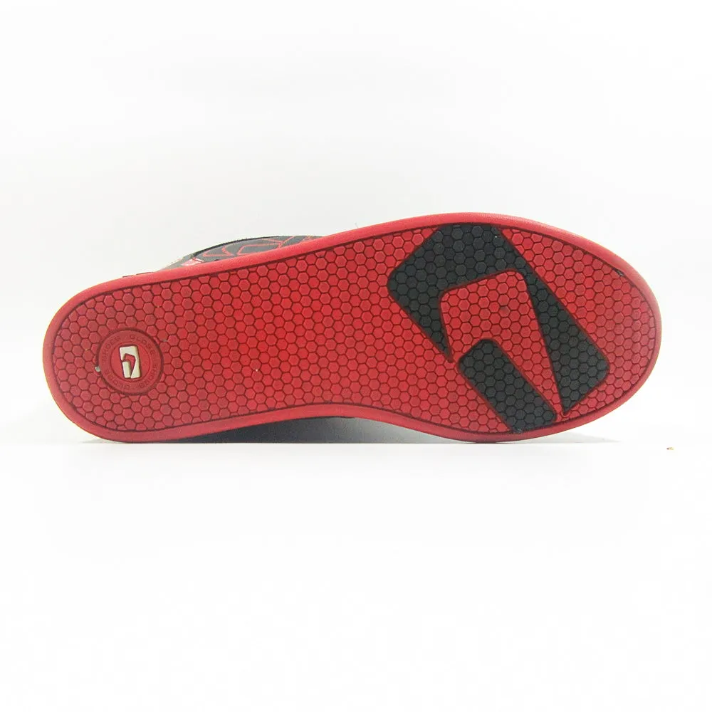 GLOBE Shoes