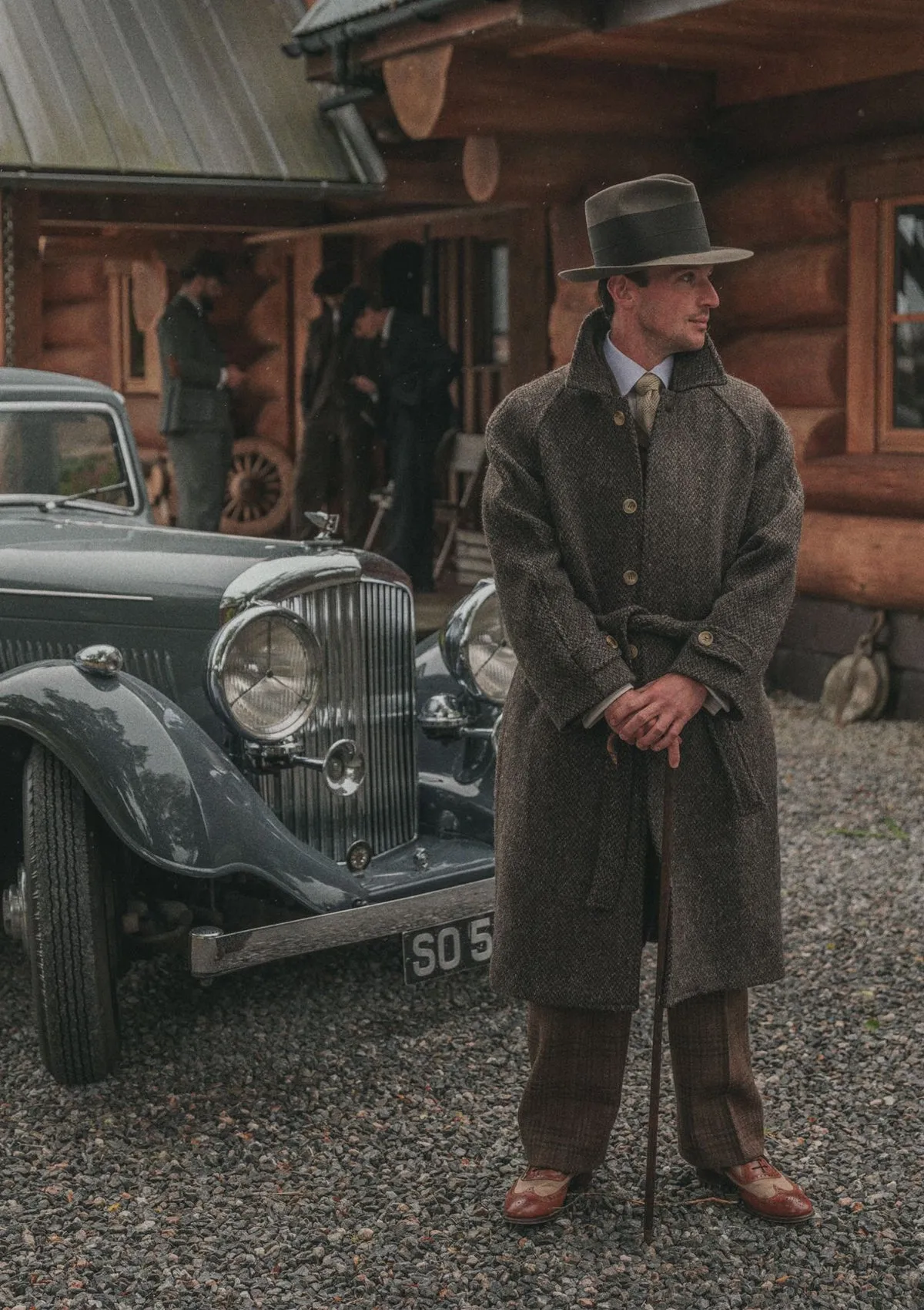 Horsley Raglan Pure Wool Belted Overcoat - Dusty Brown