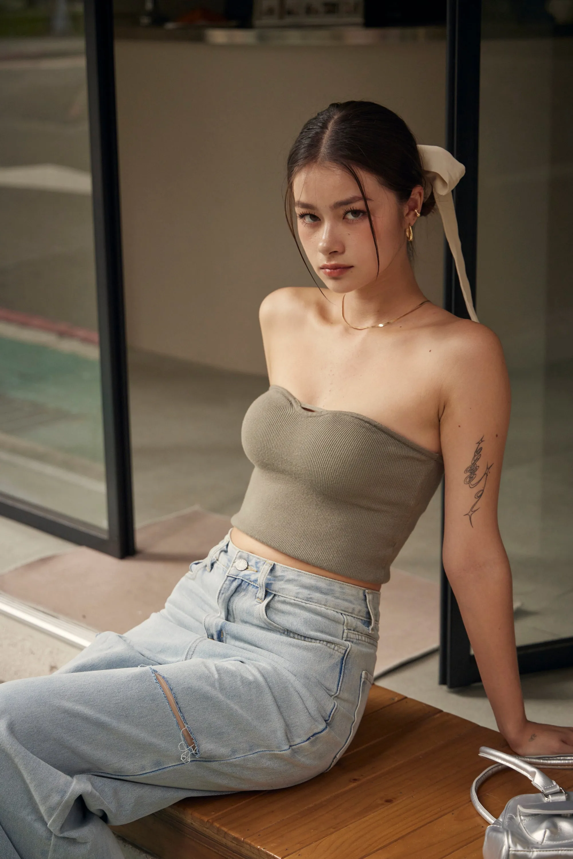 Knit Strapless Bra Top (鏤空針織平口)
