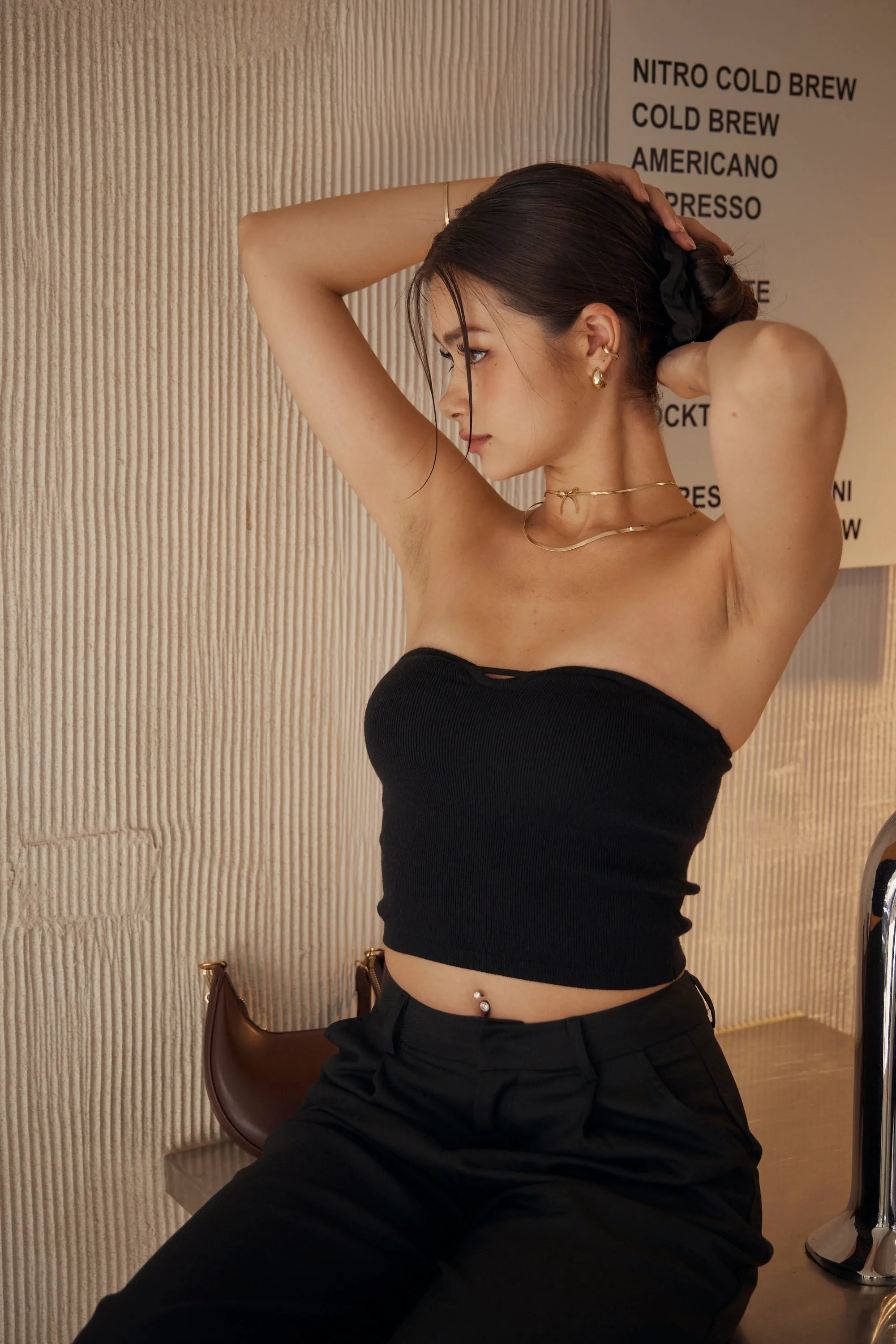 Knit Strapless Bra Top (鏤空針織平口)