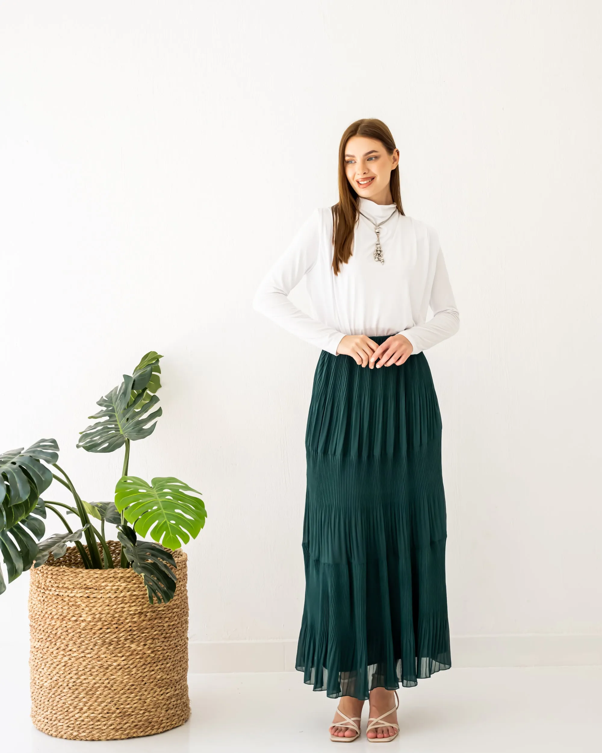 LAYERED CHIFFON PLISSE SKIRT-OLIVE