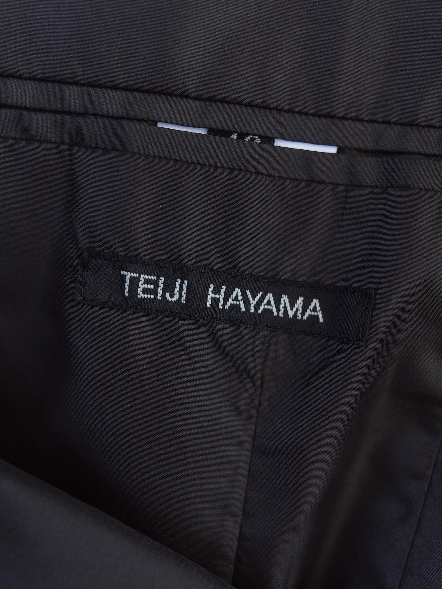 Teiji Hayama black polyester double faced 2 button blazer - mens size 46 S